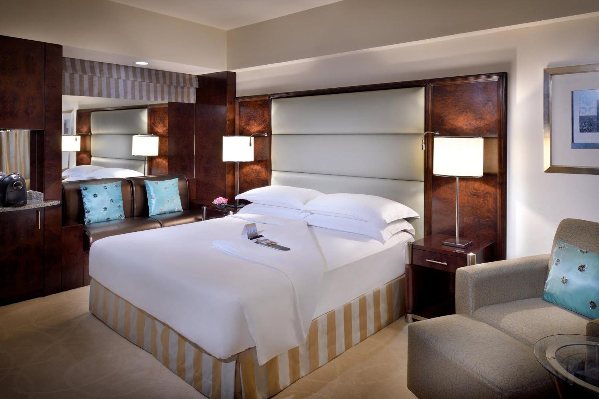 Intercontinental By Ihg 5*